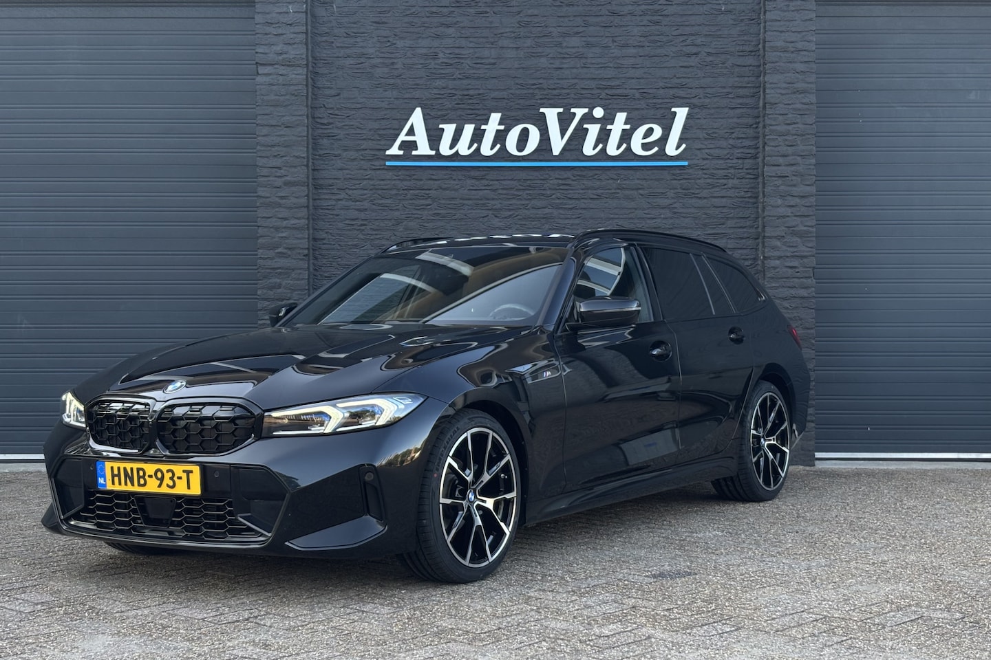 BMW 3-serie Touring - 318i M Sport | Camera | Head-up | Comfort Acces | Memory | Fabr. Garantie - AutoWereld.nl