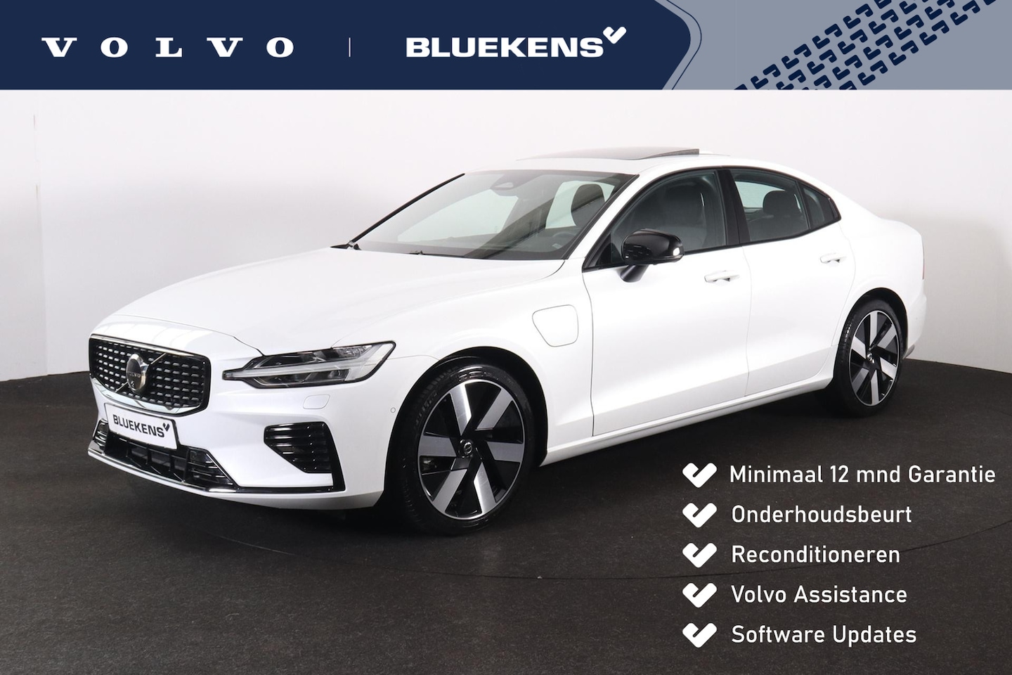 Volvo S60 - T8 Recharge AWD Ultra Dark - LONG RANGE - Panorama/schuifdak - IntelliSafe Assist & Surrou - AutoWereld.nl