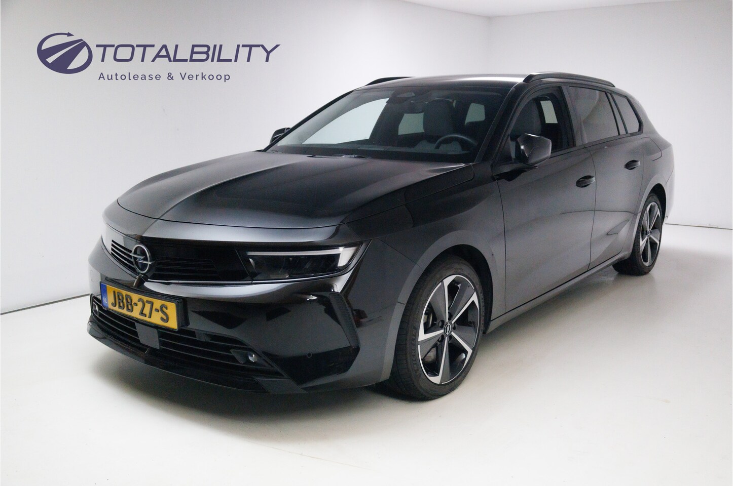 Opel Astra Sports Tourer - 1.6 Turbo 181 PK Plug In Hybrid Business Edition | AGR stoel | Stoel- stuur- en vooruit ve - AutoWereld.nl