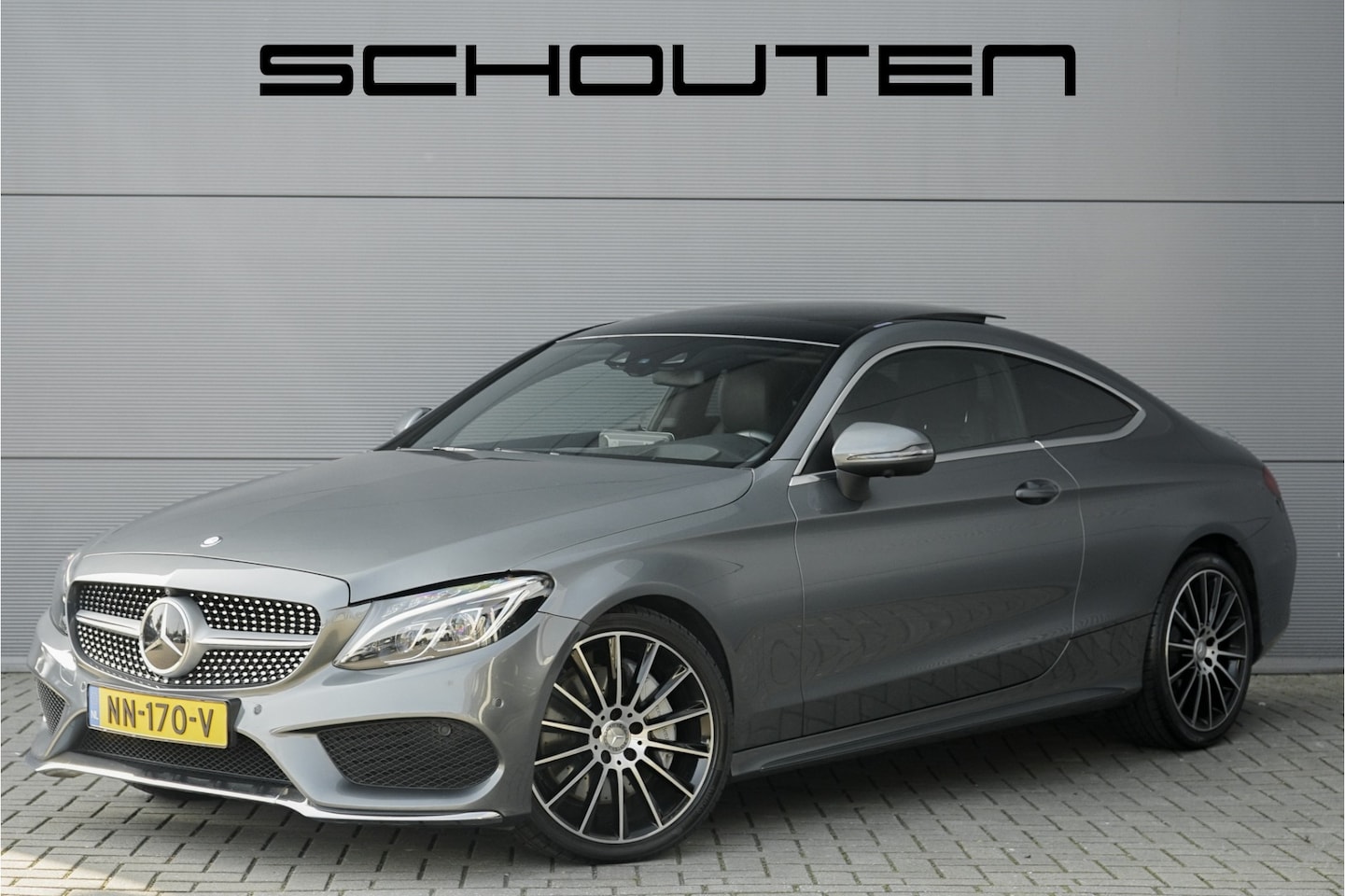 Mercedes-Benz C-klasse Coupé - 300 AMG Pano Burmester Distronic 19" - AutoWereld.nl