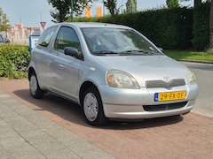Toyota Yaris - 1.3-16V VVT-i Luna