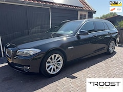 BMW 5-serie Touring - 523i High Executive | El. trekhaak | Leer | Navi | NAP | Airco Clima