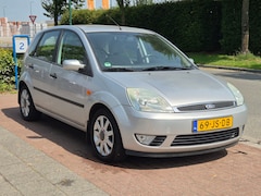 Ford Fiesta - 1.6-16V Ghia