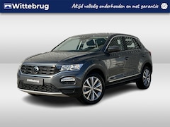 Volkswagen T-Roc - 1.0 TSI 110pk Style / Navigatie / Stoelverwarming / Parkeersensoren / 17" P4