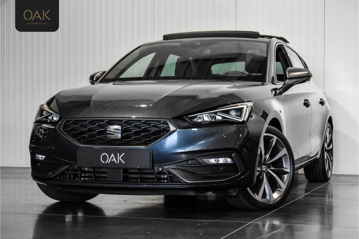 SEAT Leon - 1.5 TSI FR Launch Edition | Panorama | Navi | ACC | 18"LM | NL Auto - AutoWereld.nl