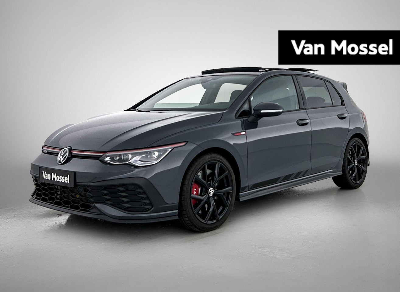 Volkswagen Golf - 2.0 TSI GTI Clubsport | 300 PK | Achteruitrijcamera | Climatronic (Automatische Airco) | I - AutoWereld.nl