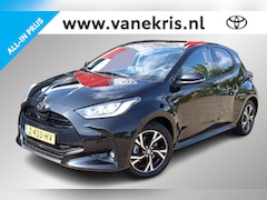 Toyota Yaris - 1.5 Hybrid 115 First Edition, Navi