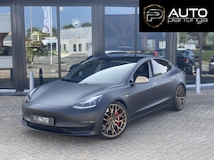 Tesla Model 3 - Performance AWD 75 kWh 462PK | BREMBO Performance Remmen | KW Schroefset | Dealer Onderhou