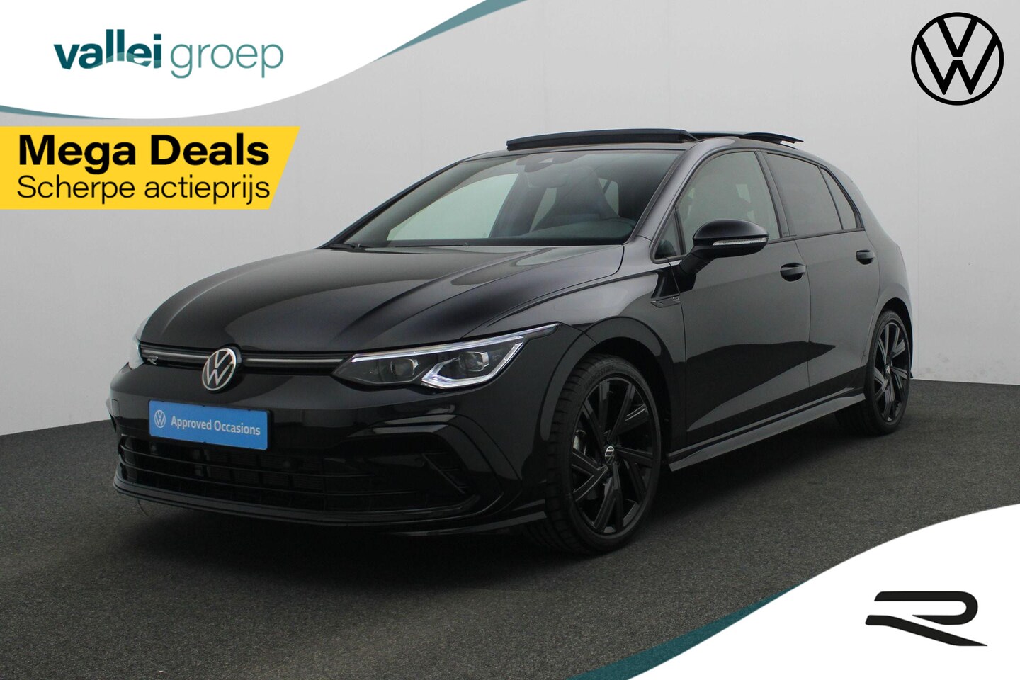 Volkswagen Golf - 1.5 eTSI 150 pk DSG R-Line Business | Panoramadak | IQ Light | Achteruitrijcamera | Stuur- - AutoWereld.nl