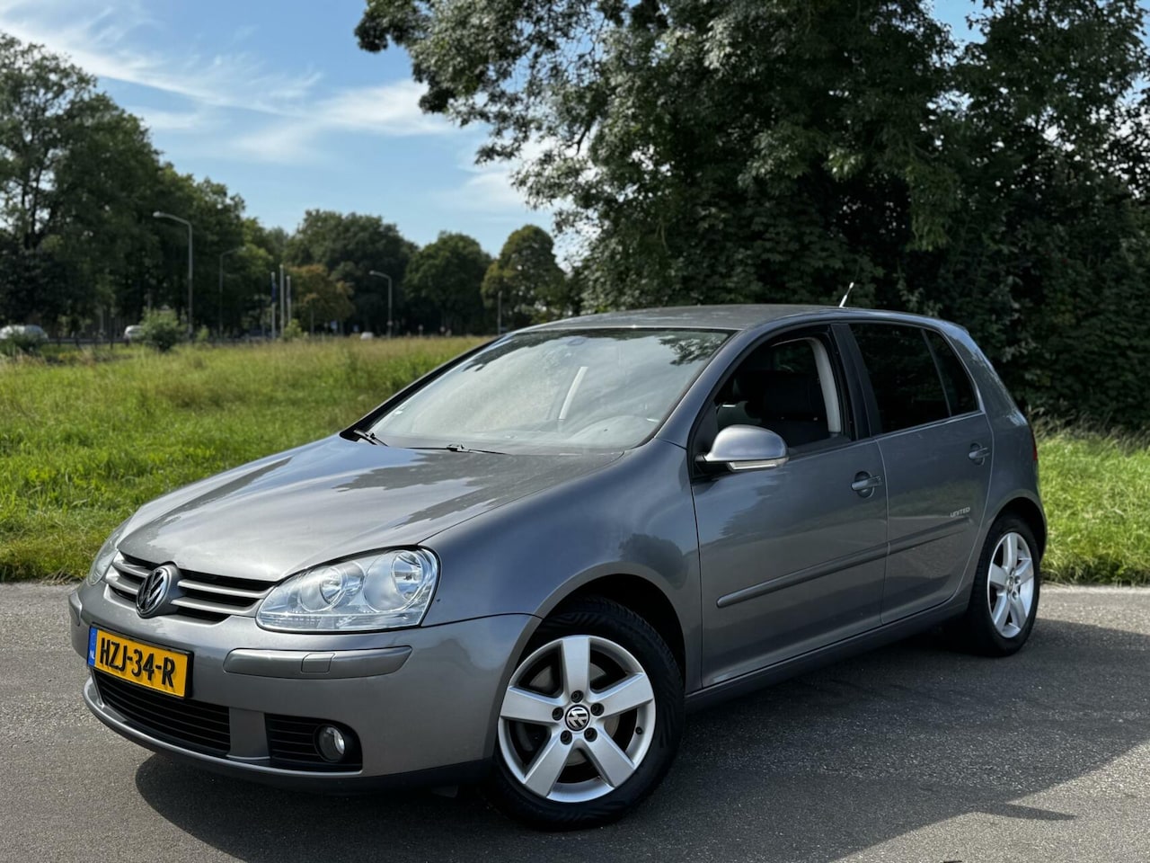 Volkswagen Golf - 1.4 TSI United/Stoelverwarming/Pdc - AutoWereld.nl