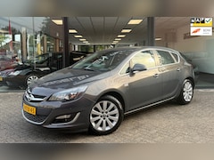 Opel Astra - 1.4 Turbo Cosmo 140pk AUTOMAAT | AIRCO | TREKHAAK | NAP
