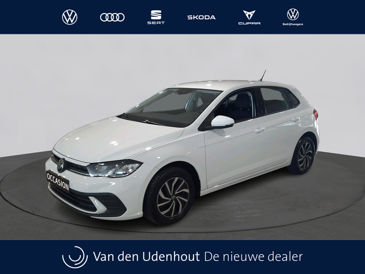 Volkswagen Polo - 1.0 TSI Life Business | Climatronic | Trekhaak | Navi | App-connect - AutoWereld.nl
