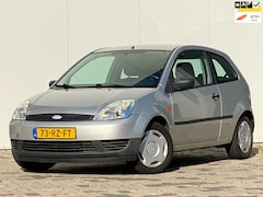 Ford Fiesta - 1.3 Style 3 DEURS IN PERFECT STAAT NIEUW APK