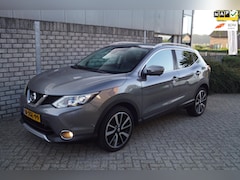 Nissan Qashqai - 1.2 Premier Edition Leder Stoel/Voorruitverw Panodak Navi Camera Clima Cruise 2x PDC DAB L