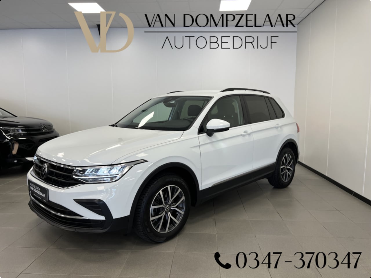 Volkswagen Tiguan - 1.5 TSI Life Business / 150PK / NAVI / STOEL-STUURVERW. / PDC / 1800KG TREKG. - AutoWereld.nl