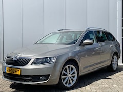 Skoda Octavia Combi - 1.6 TDI Businessline DSG | Xenon | Navi | Canton audio | PDC v+a | Stoelverwarming