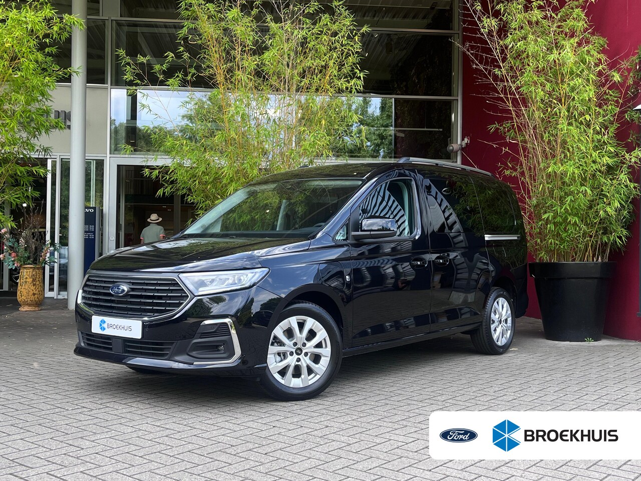 Ford Tourneo Connect - 100km Elektrisch Rijbereik | Camera | 1400kg Trekgewicht | 17 inch licht metaal | 7-persoo - AutoWereld.nl
