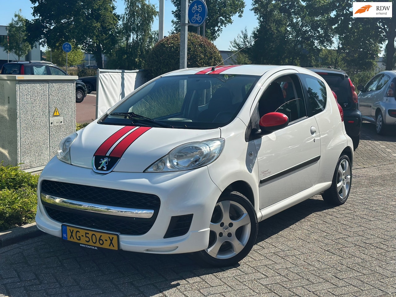 Peugeot 107 - 1.0-12V XR streetracing sport - AutoWereld.nl