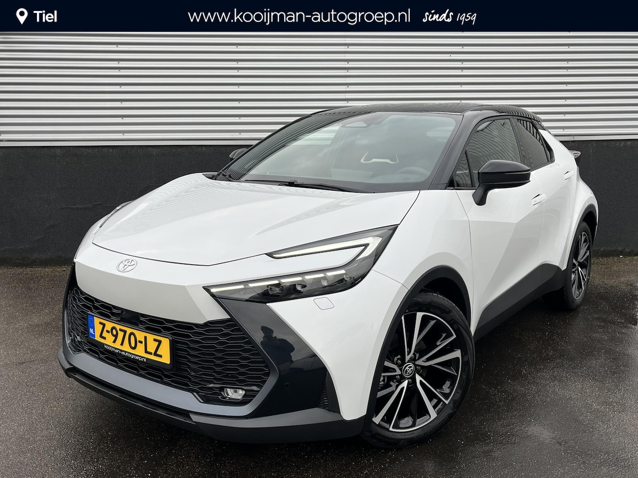 Toyota C-HR - 1.8 Hybrid 140 Executive Bi-tone, NEXT GEN. PACK, Nieuw en direct rijden, Navigatie, Elek. - AutoWereld.nl