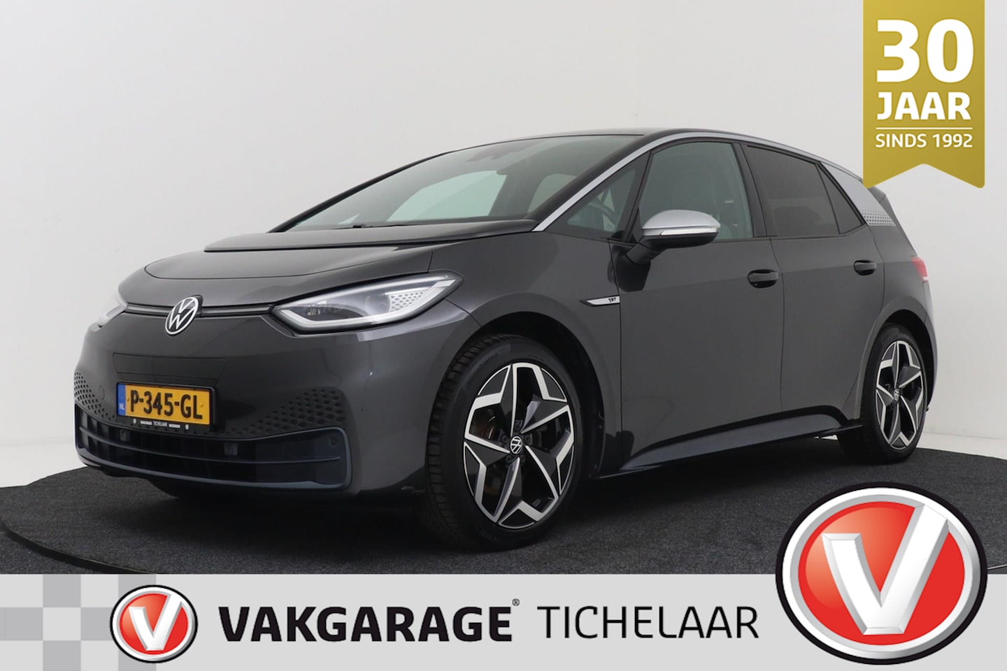 Volkswagen ID.3 - First 58 kWh | Afn Trekhaak | Camera | Adap Cruise | DAB+ | Stoelverwarming - AutoWereld.nl