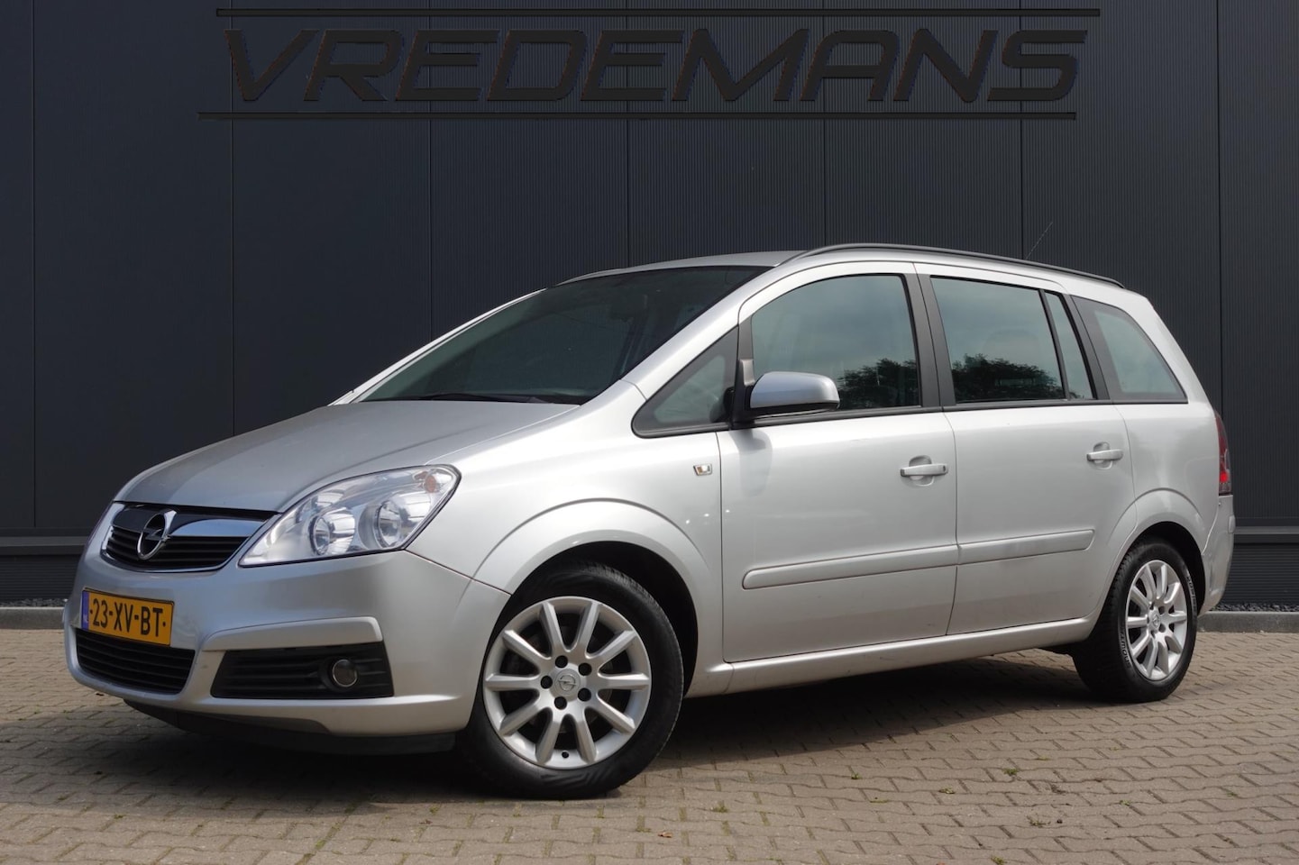 Opel Zafira - 1.8 Temptation AUTOMAAT - AutoWereld.nl