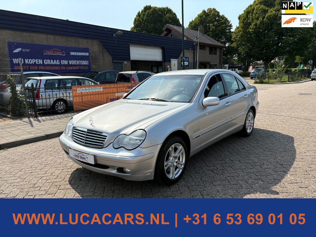 Mercedes-Benz C-klasse - 180 K. Classic AUTOMAAT! 2X SLEUTEL + BOEKJES! - AutoWereld.nl