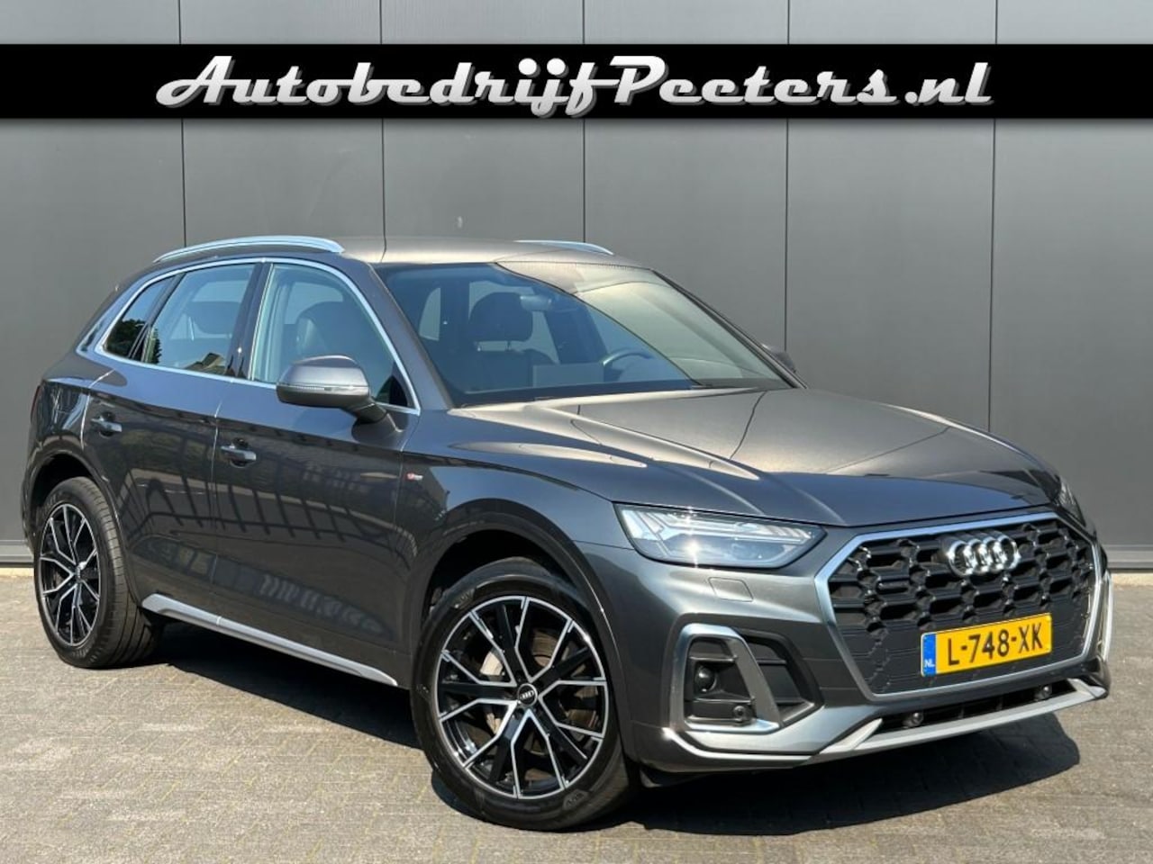 Audi Q5 - 50 TFSIe S-Line Leder Carplay LED V-Cockpit Sfeerlicht E-trekhaak NL-auto - AutoWereld.nl