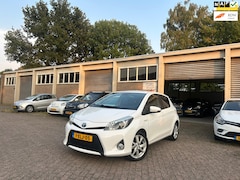 Toyota Yaris - 1.5 Full Hybrid Dynamic Navi/ Camera/ Climate/ Cruise