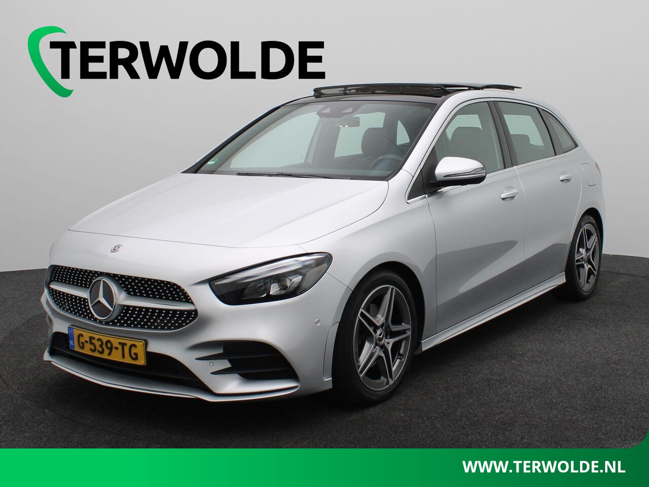 Mercedes-Benz B-klasse - 180 Business Solution AMG | Wegkl. trekhaak | Panoramadak | Apple CarPlay/Android Auto | - AutoWereld.nl