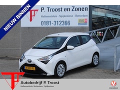 Toyota Aygo - 1.0 VVT-i x-play Orig. NL/Navigatie/Achteruitrijcamera/Apple carplay/Airco/Bluetooth/Toere