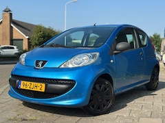 Peugeot 107 - 1.0-12V XR