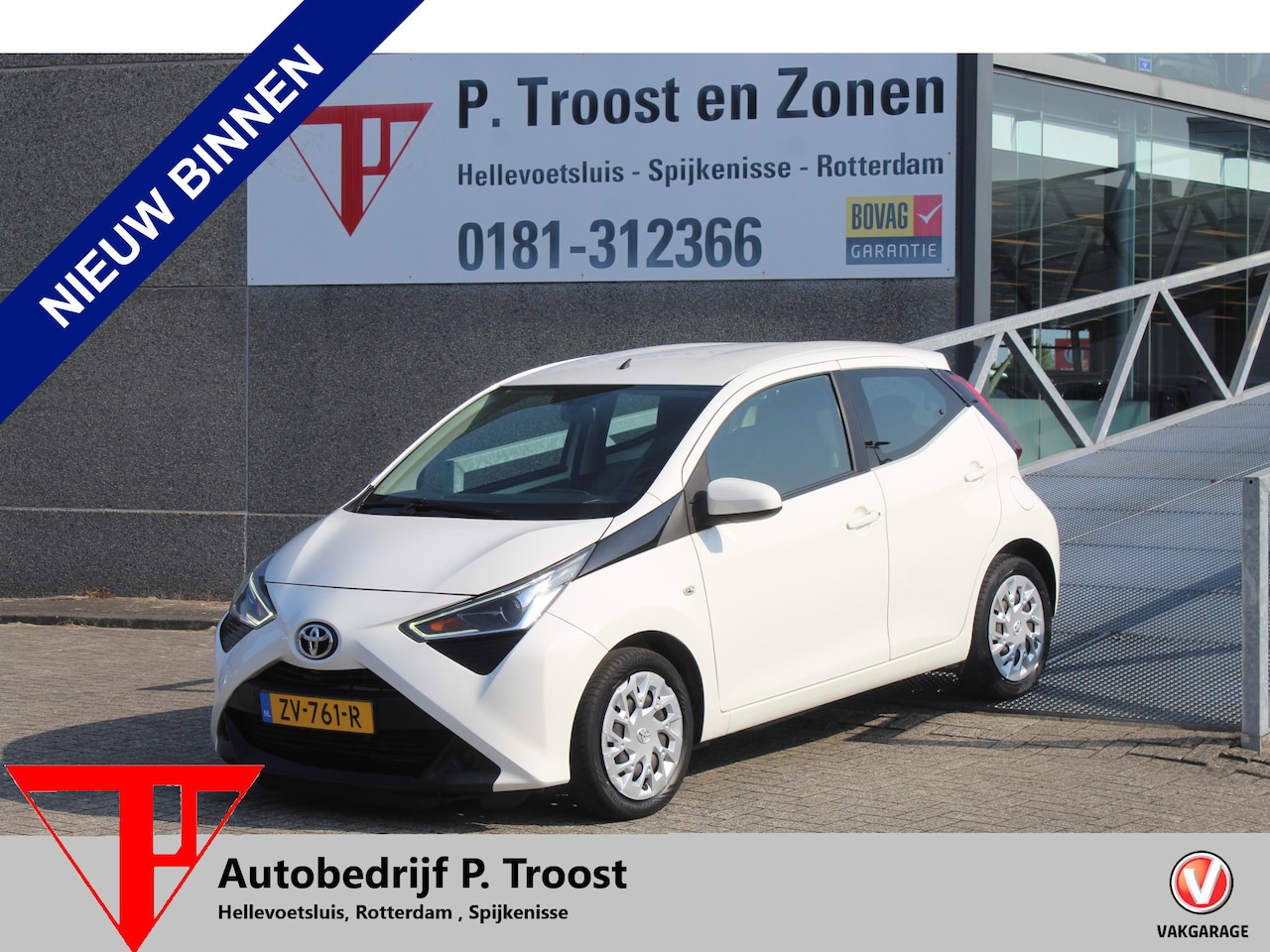 Toyota Aygo - 1.0 VVT-i x-play limited Navigatie/Achteruitrijcamera/Apple carplay/Airco/Bluetooth/Toeren - AutoWereld.nl