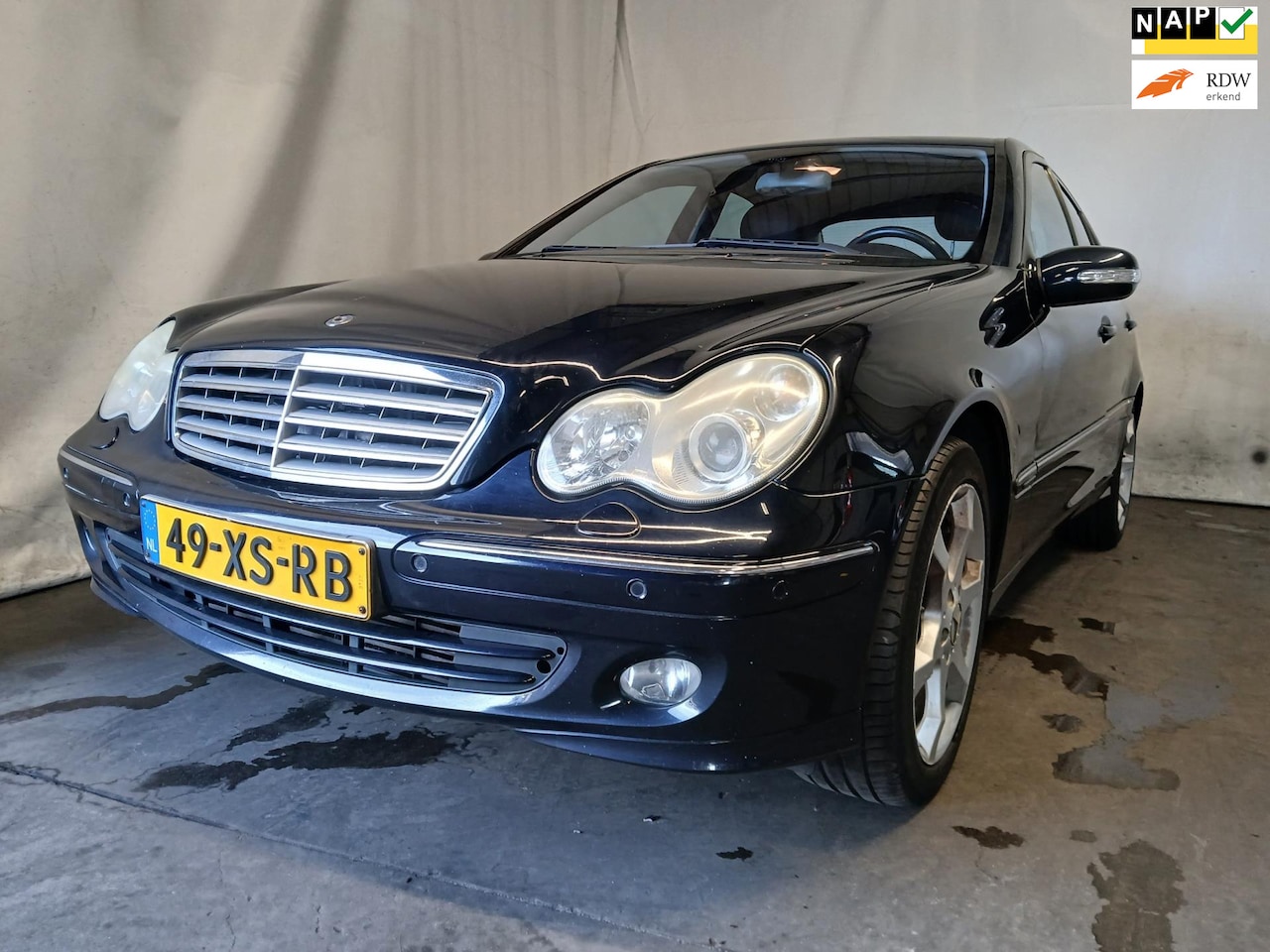 Mercedes-Benz C-klasse - 180 K. Avantgarde - Airco - Motormanagement Brandt - AutoWereld.nl