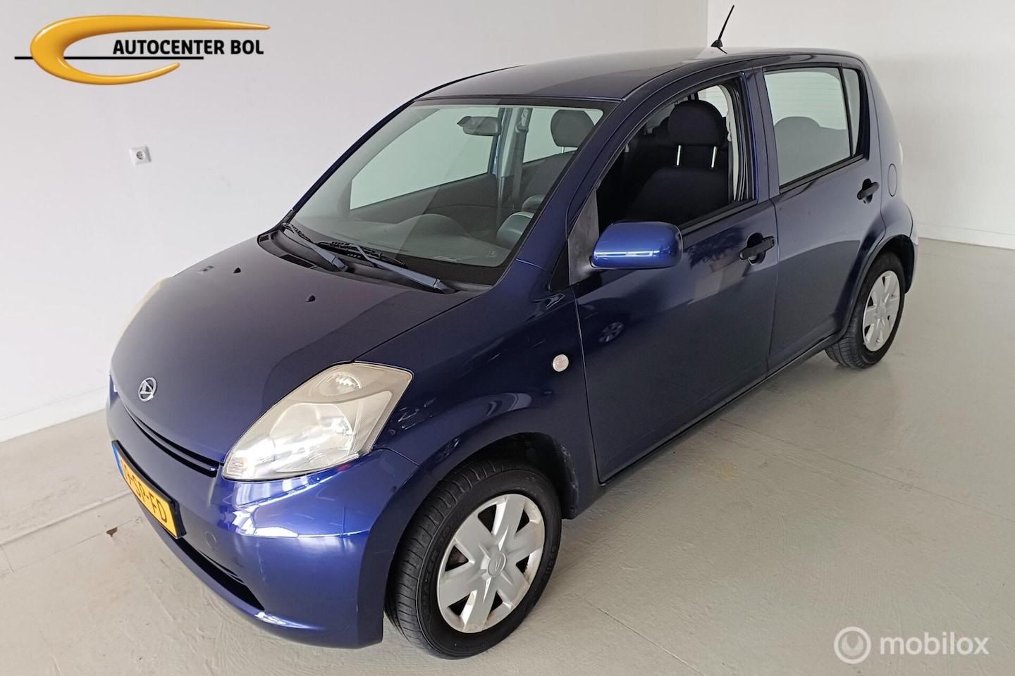 Daihatsu Sirion - 1.3-16V Automaat - AutoWereld.nl