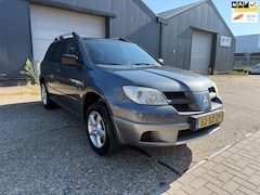 Mitsubishi Outlander Sport - 2.0 Invite+