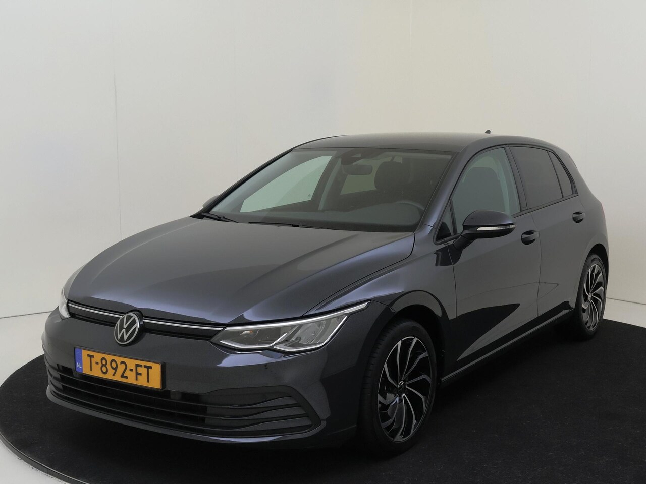 Volkswagen Golf - 1.0 eTSI Life Business | Achteruitrijcamera | Parkeersensoren | Dodehoek detectie | Stoel- - AutoWereld.nl