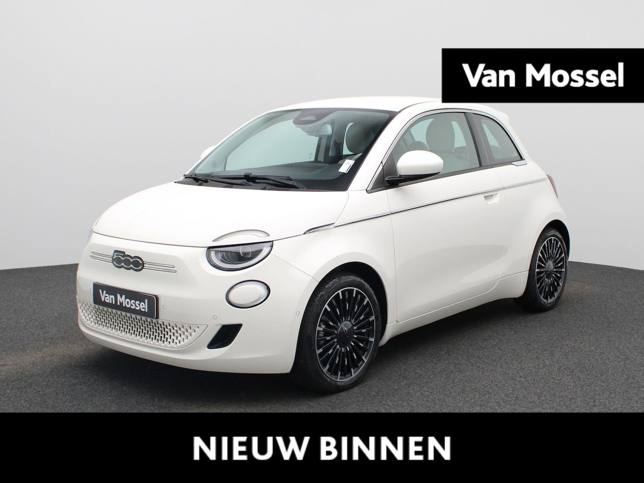 Fiat 500 - La Prima 42 kWh | NAVIGATIE | ACHTERUITRIJCAMERA | STOELVERWARMING | LEDEREN STOELEN | CLI - AutoWereld.nl