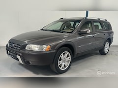 Volvo XC70 - 2.5 T Summum SCHUIFDAK/LEER