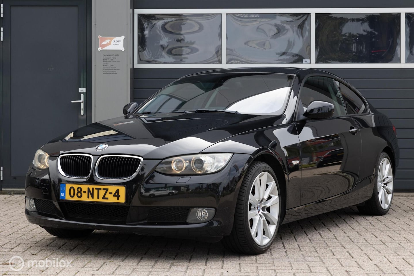 BMW 3-serie Coupé - 320i Corporate Lease Business Line Sport 320i Corporate Lease Business Line Sport - AutoWereld.nl