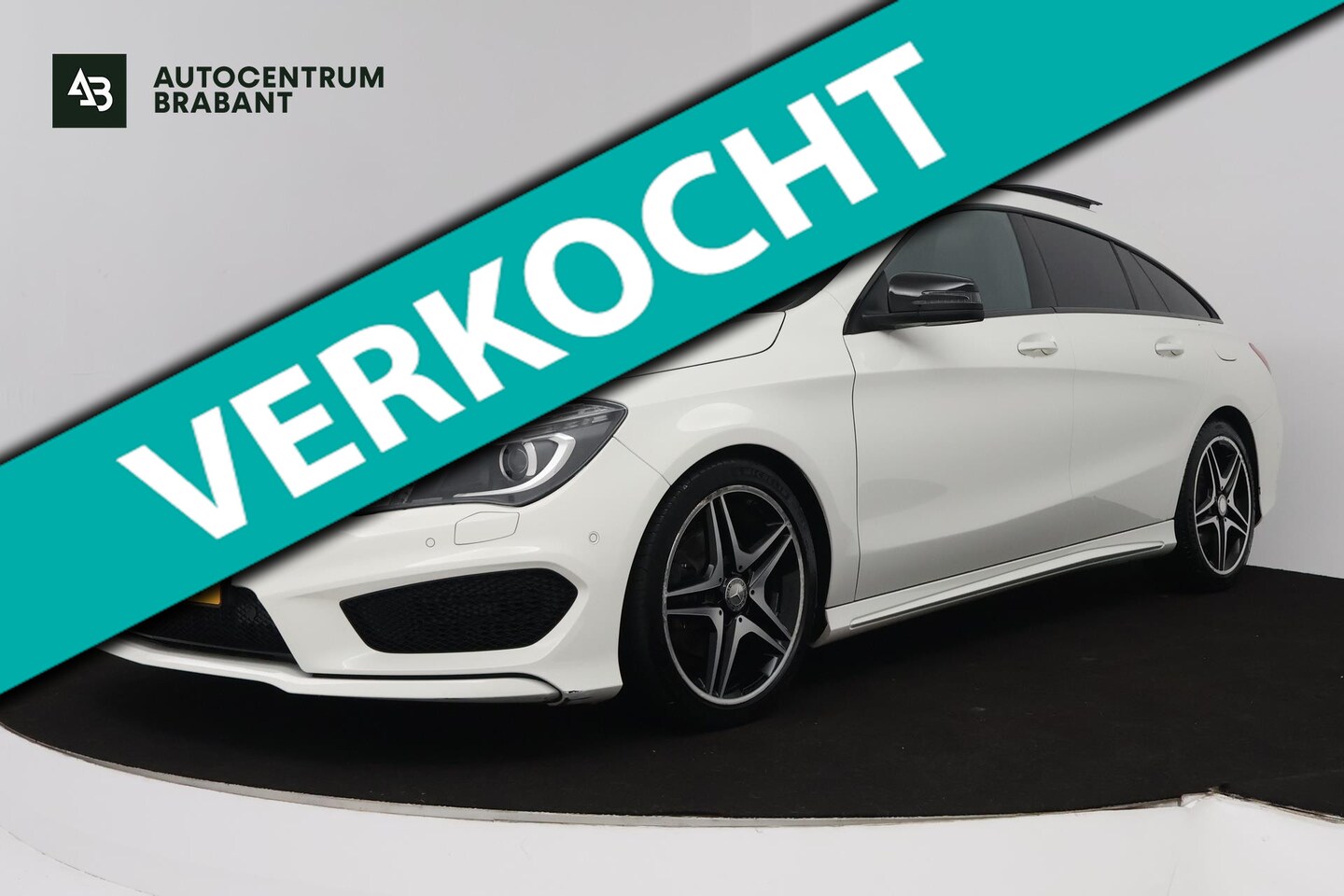 Mercedes-Benz CLA-klasse Shooting Brake - 180 OrangeArt Edition (PANORAMADAK, TREKHAAK, CAMERA, STOELVERWARMING) - AutoWereld.nl