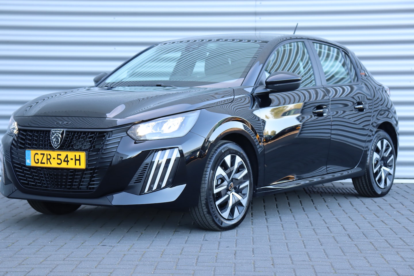 Peugeot 208 - 1.2 PureTech 75 Style | Airco | Apple Carplay/Android Auto|telefoonintegratie premium | Cr - AutoWereld.nl