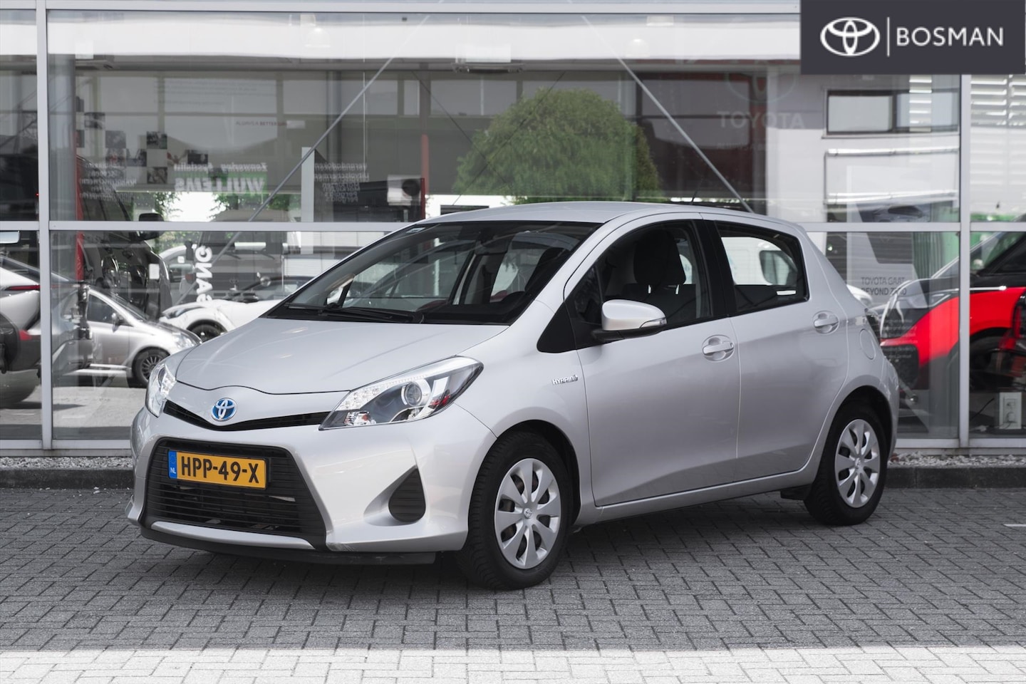 Toyota Yaris - 1.5 Full Hybrid 100pk 5D Aut Comfort - AutoWereld.nl
