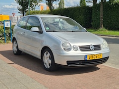 Volkswagen Polo - 1.2-12V Comfortline, airco