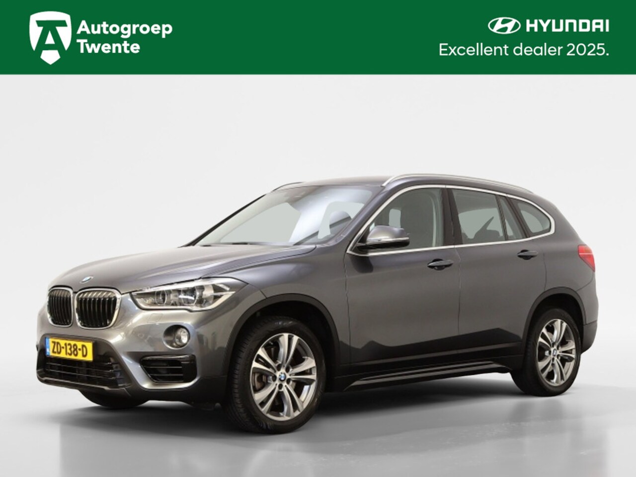 BMW X1 - sDrive20i Sport Line | afn. Trekhaak | Navigatie | - AutoWereld.nl