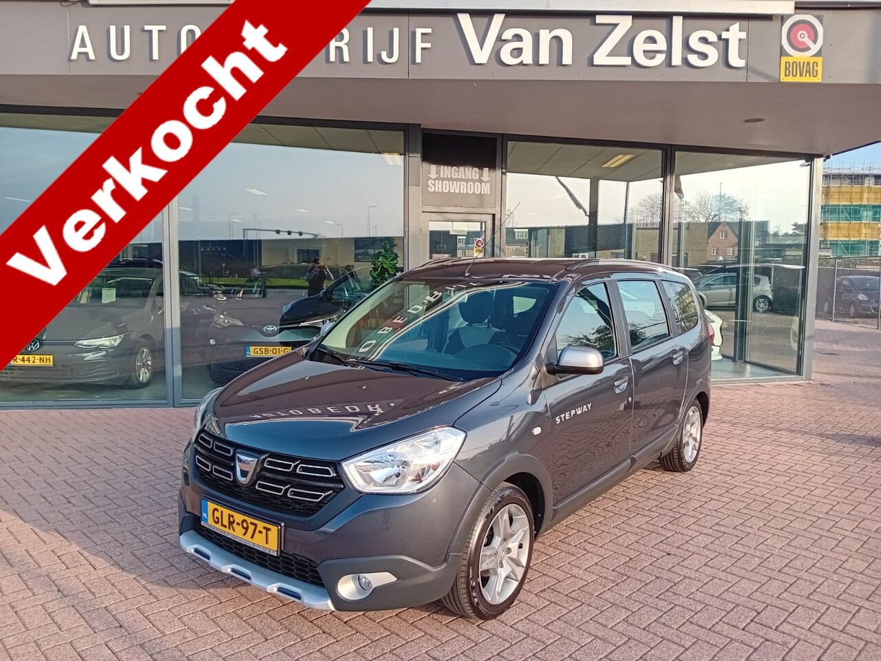 Dacia Lodgy - 1.6 SCe Stepway 7p., Airco, Multimediasysteem, Bluetooth telefoonverbinding, Navigatie, Pa - AutoWereld.nl