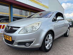Opel Corsa - 1.4-16V Cosmo AUTOMAAT