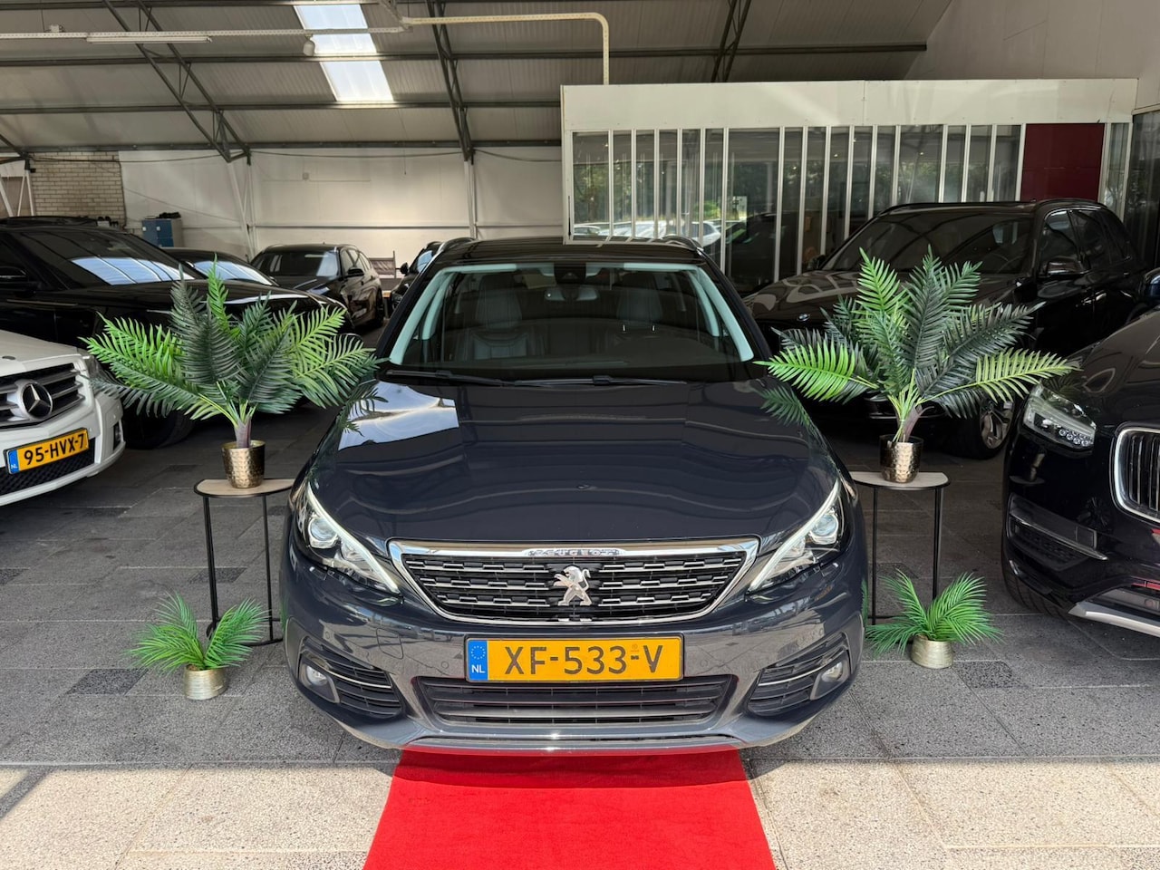 Peugeot 308 SW - 1.5 BlueHDi AUT Blue Lease Premium PANO! 2019 - AutoWereld.nl