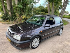 Volkswagen Golf - 2.0 GTI
