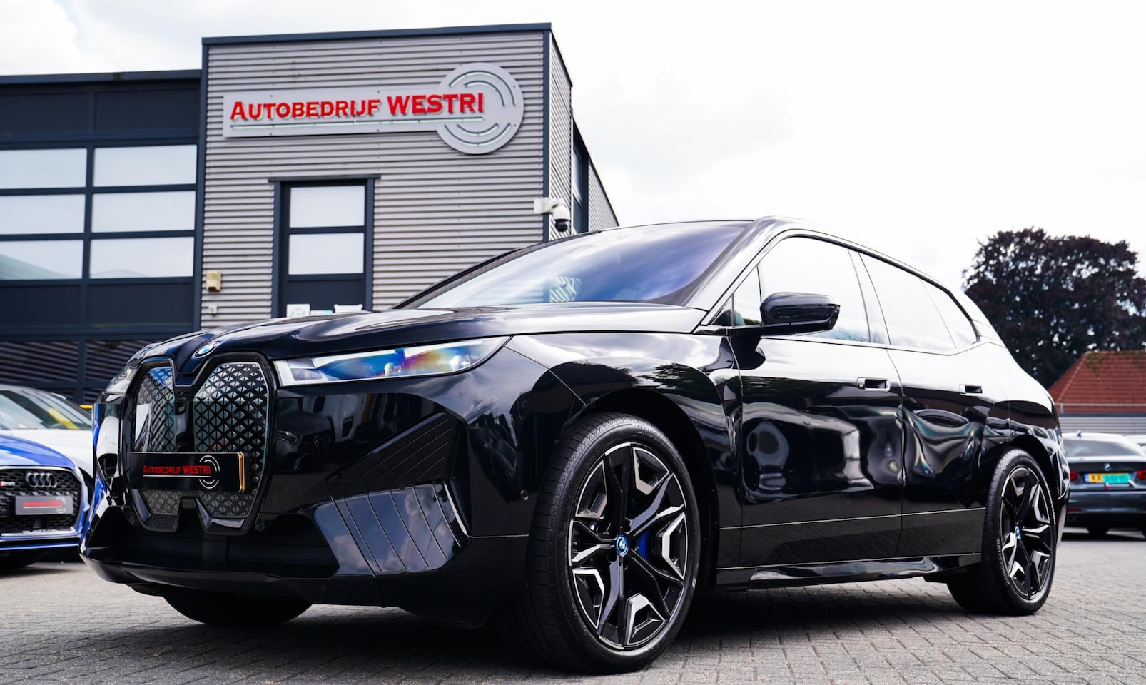 BMW iX - XDrive50 Business Edition Plus 112 kWh | 3D Camera | Massage | Headup - AutoWereld.nl
