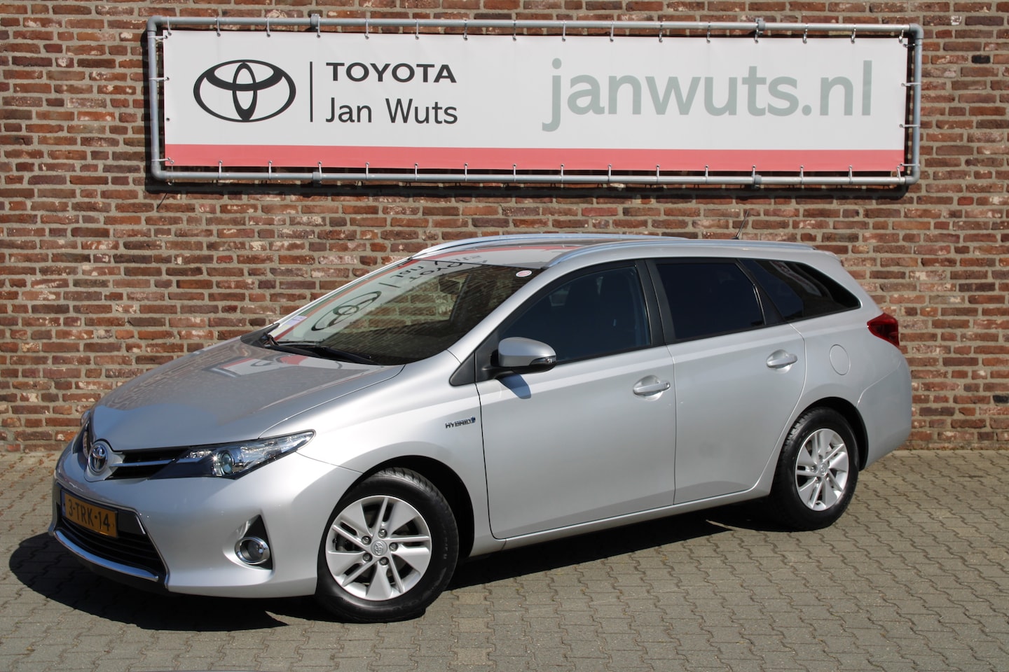 Toyota Auris Touring Sports - 1.8 Hybrid Aspiration + trekhaak - AutoWereld.nl
